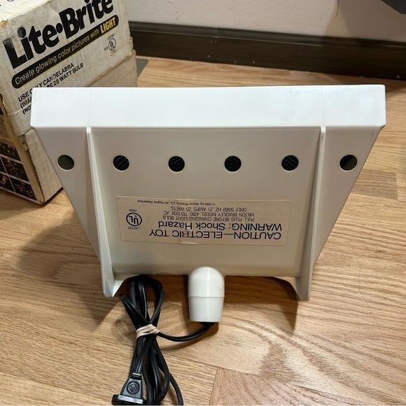 Vintage Lite Brite W/ Box & Lots of Pegs Kids Toy 90s Art Imagination Learning - Picture 4 of 6